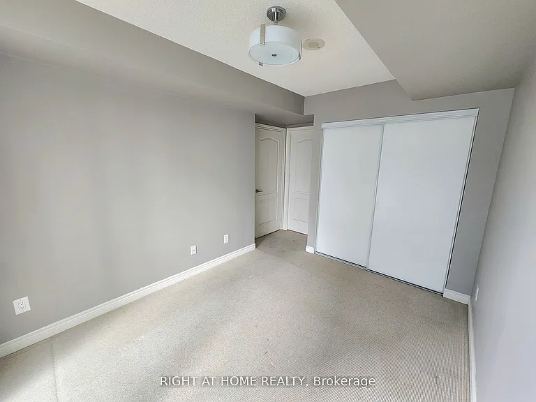 70 Town Centre Ct #407 — Photo 13