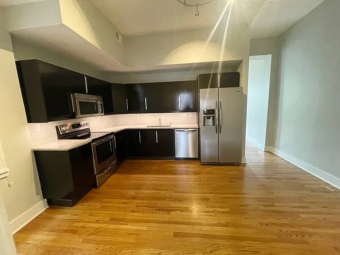 1 bed, 1.0 bath, $1,395 — Photo 4