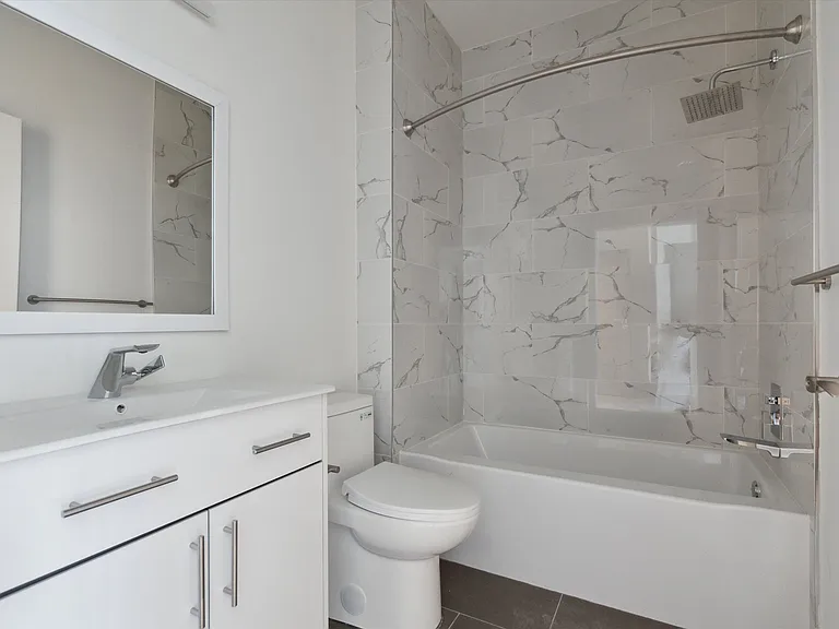 1221 E Fletcher St #409A — Photo 15