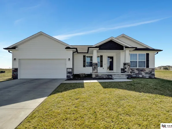 8911 Kinzie St, Lincoln, NE 68507
