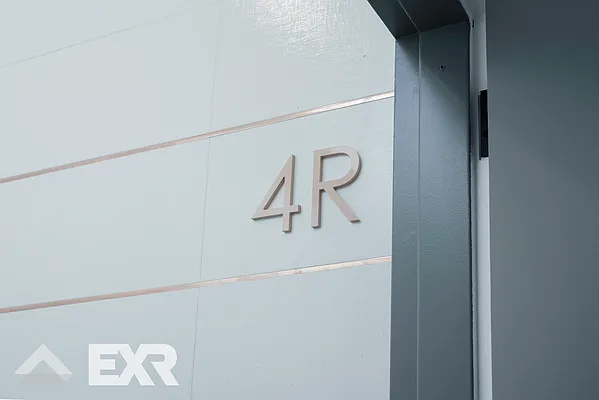 Rented by EXR | media 10