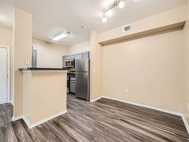 1401 S Aw Grimes Blvd — Photo 33