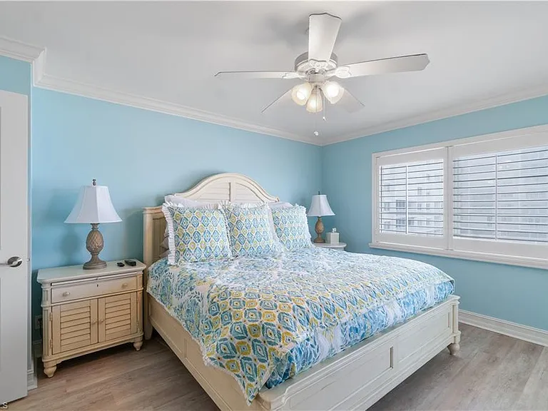 3443 Gulf Shore Blvd N #303 — Photo 10