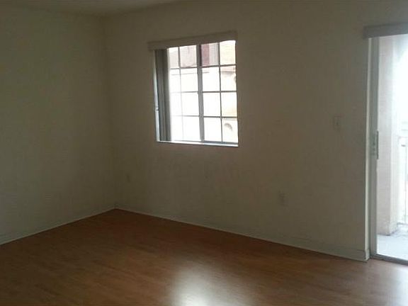 4th image of 10762 NW 88th Ave #10762