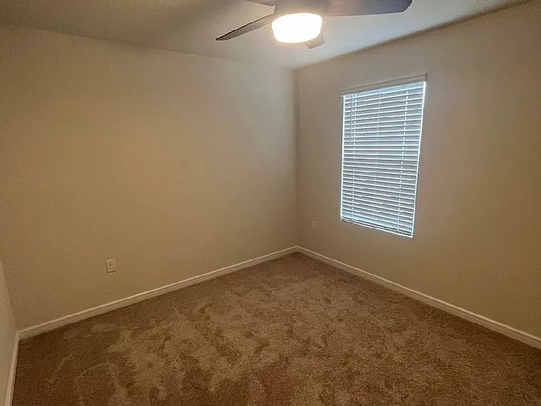 3074 Green Park Dr — Photo 11