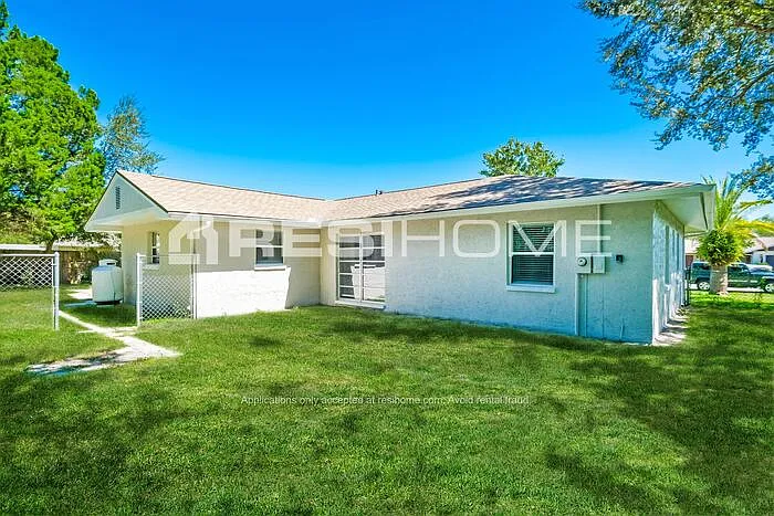 9483 Bayside Ct — Photo 14