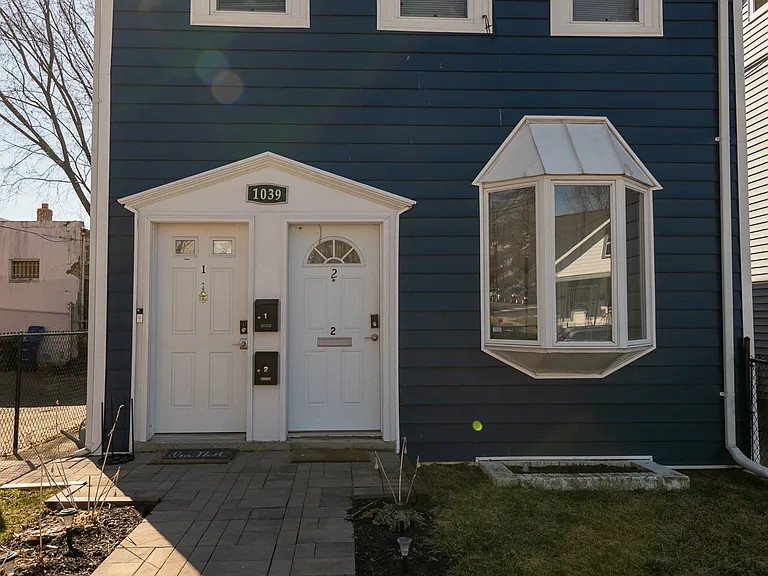 1039 Evarts St NE #2 — Photo 14