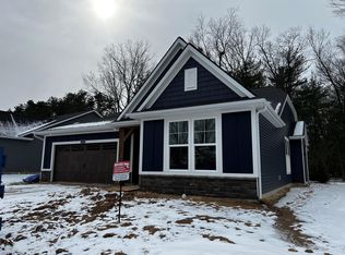 17459 Baltrusol Dr, Spring Lake, MI 49456