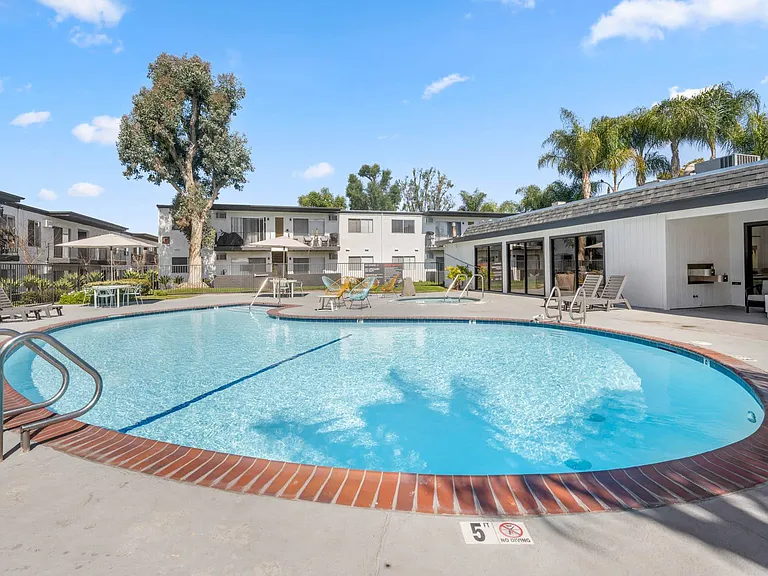 Latitude Apartments at Mission Valley — Photo 28