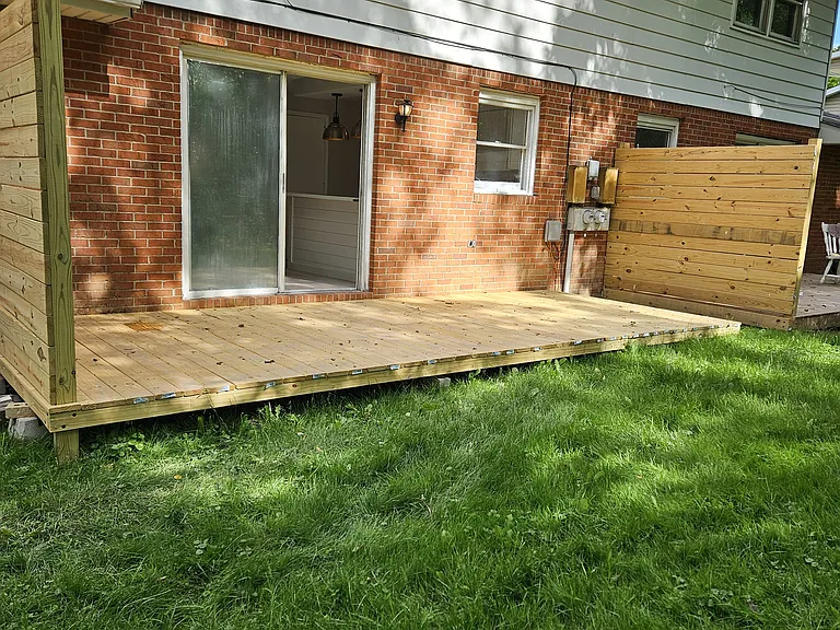 453 Cobblestone Ave NE — Photo 4