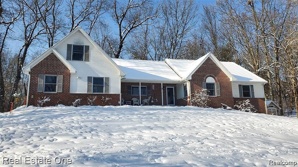 7754 Hammel Rd, Brighton, MI 48116 Zillow