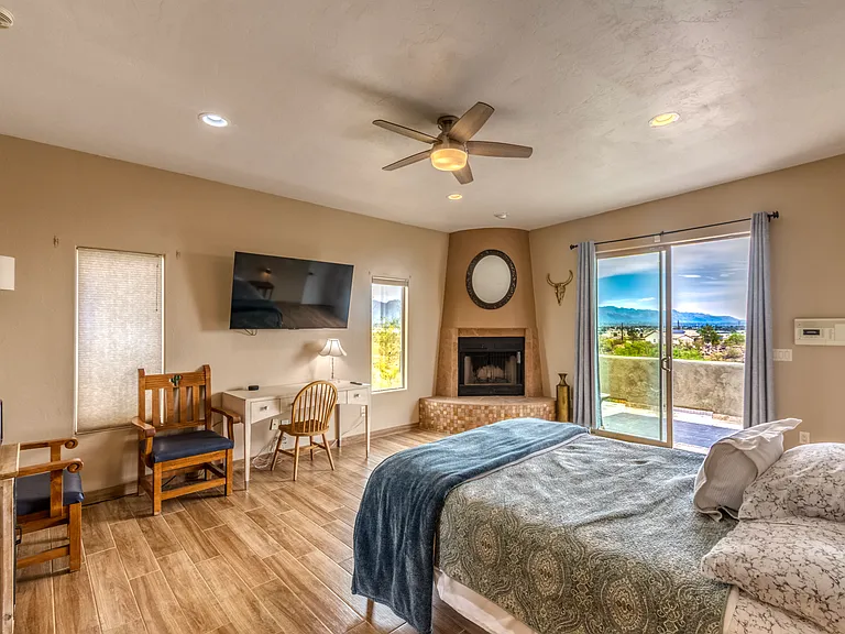 2781 W Desert Shadows Pl — Photo 2