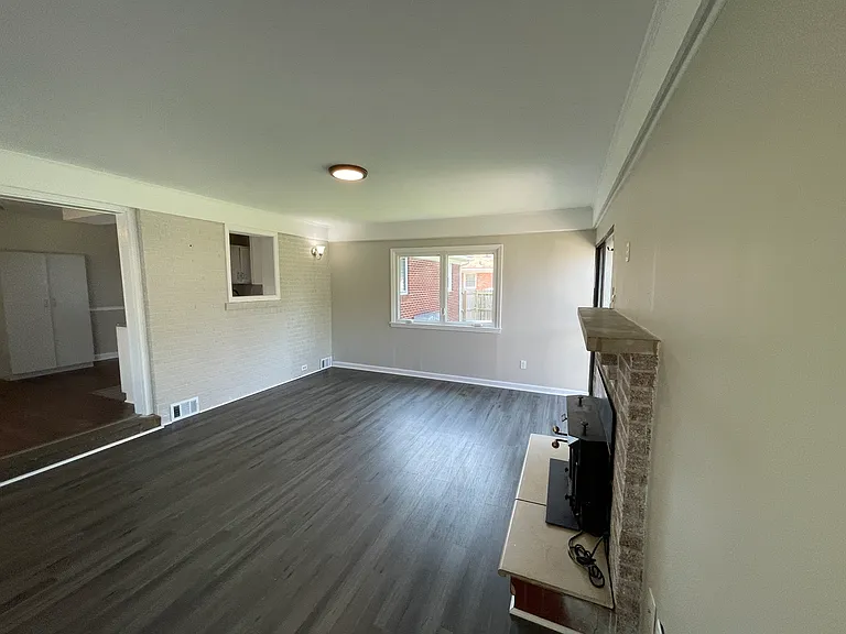 6312 Gayle Dr — Photo 5