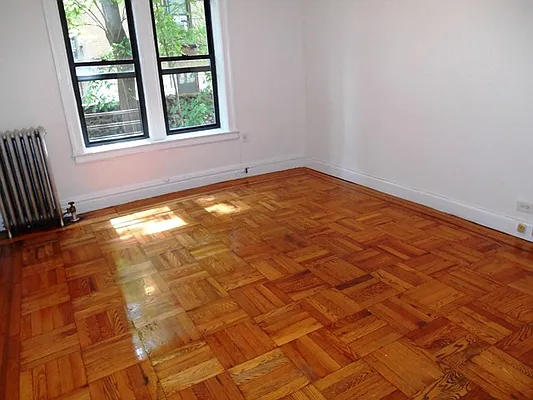 Rented by PMG Real Estate  | media 12