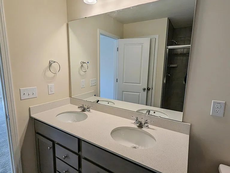 215 Parker Station Ave — Photo 36