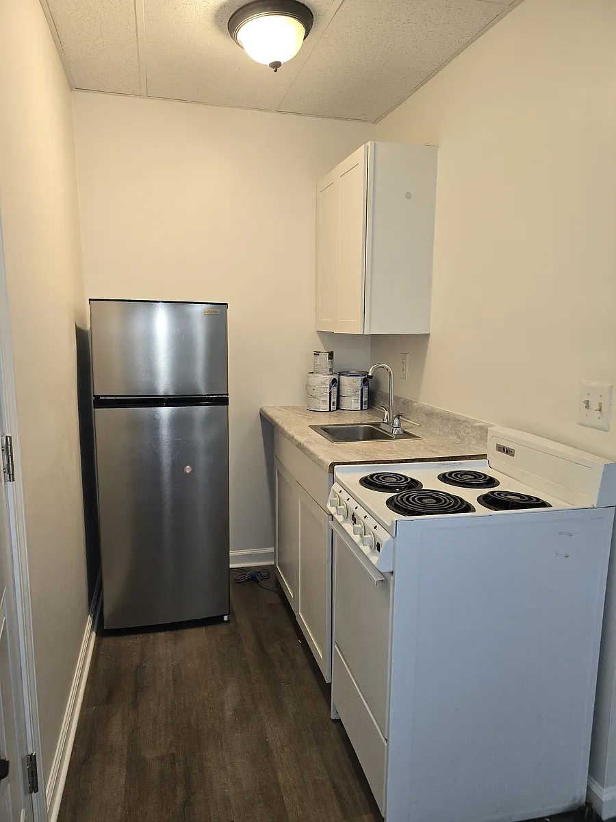 Building Photo - 403 W Vine St #3