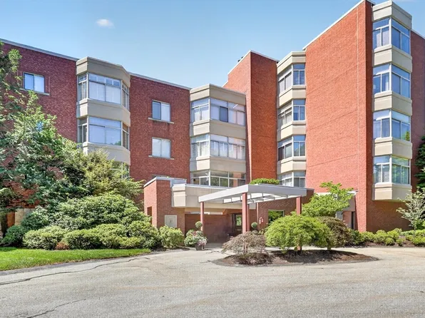 99-10 Florence Ter #2A, Watertown, MA 02472