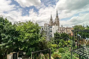 Rented by Triplemint