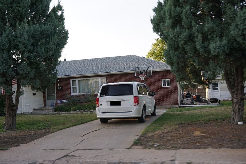 2nd image of 118 W Logan St