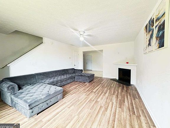 4th image of 3830 Alderwoods Dr