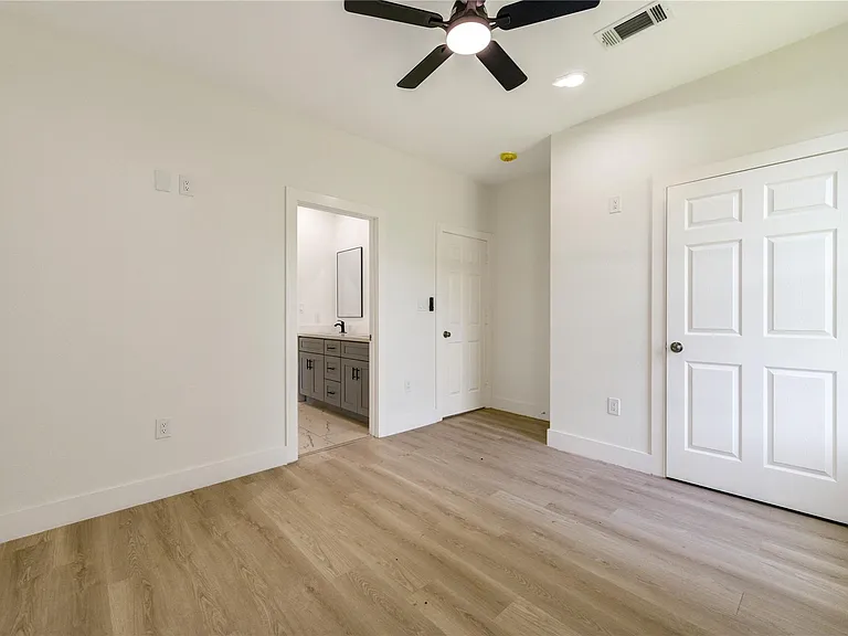 508 Georgia St — Photo 35