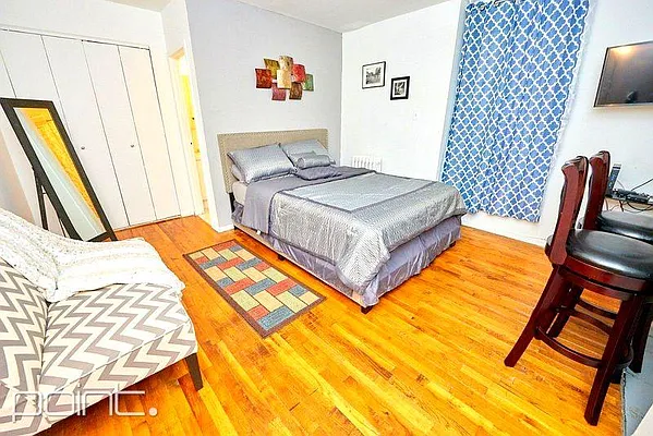 Rented by Point NYC | media 2