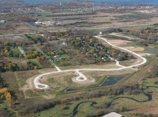 N18W24656 Still River Dr, Pewaukee, WI 53072