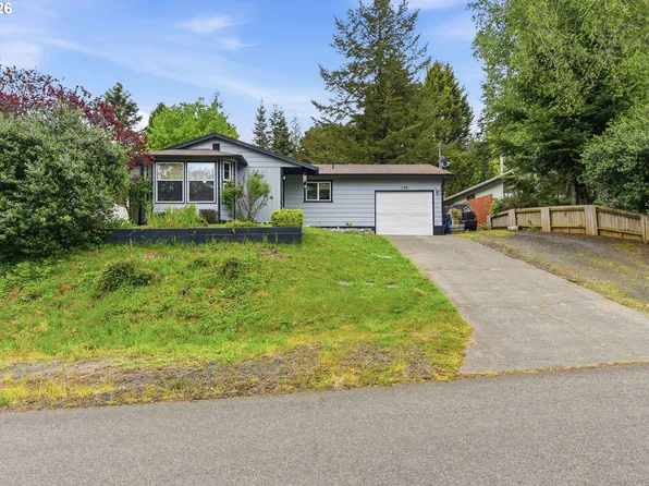 192 N Woodridge Rd, Coquille, OR 97423