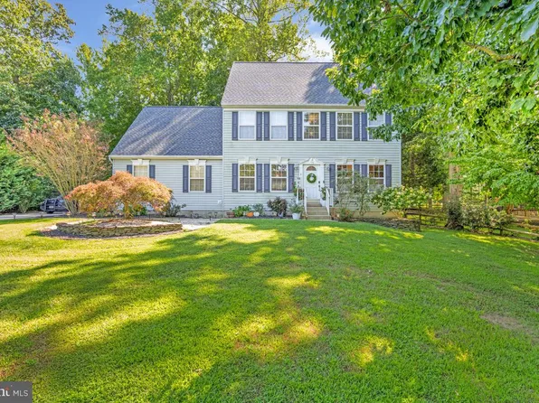 1805 Rudolph Ln, Lusby, MD 20657