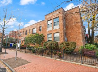 105 6th St SE APT 208, Washington, DC 20003