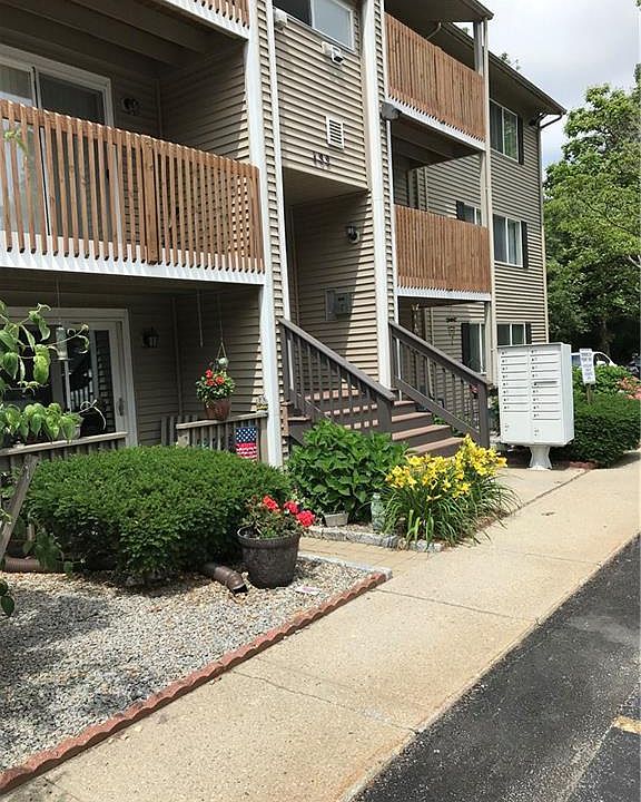 1st image of 132 Fordson Ave APT 8