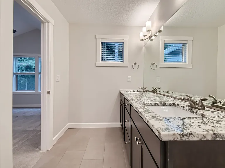 13702 NW 7th Ave — Photo 13