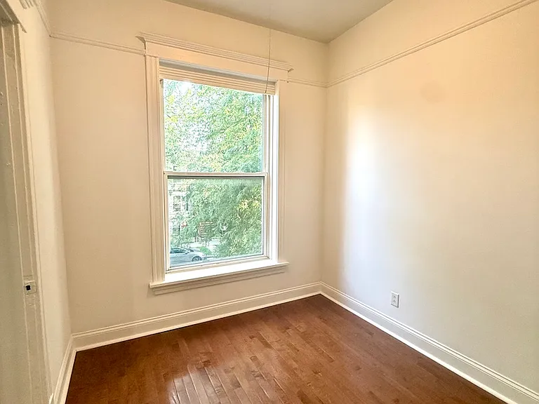 3232 W Le Moyne St #2 — Photo 4