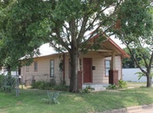 2423 Fannin St, Vernon, TX 76384