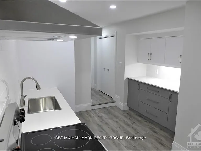 375 Mackay St #6 — Photo 5