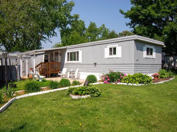 1438 Meadow LANE, Burlington, WI 53105