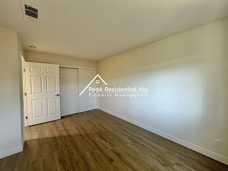 Gardenside Apartments — Photo 44