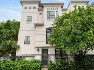 5105 Blossom St, Houston, TX 77007