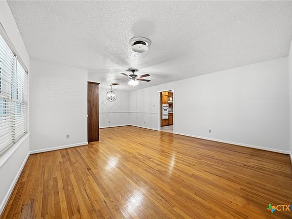 5th image of 511 Ridge St