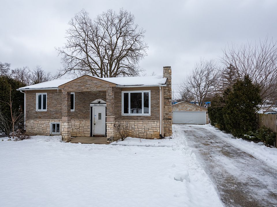 1st image of 1519 N Pleasant Dr
