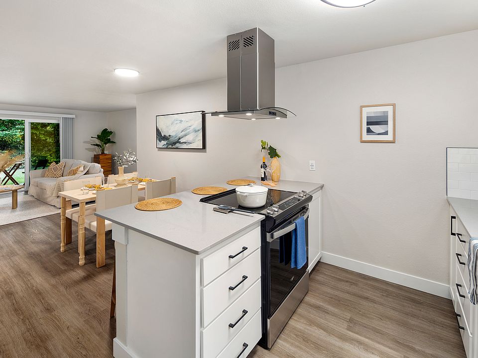Three Bedroom/Two Bath Kitchen