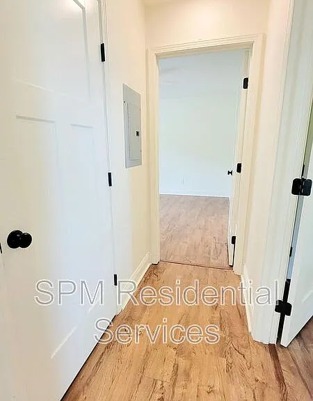 239 N Wallace Ave — Photo 11