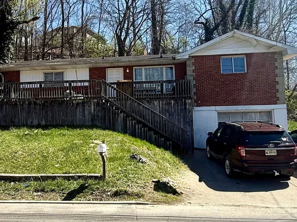1730 Oakview Rd, Ashland, KY 41101