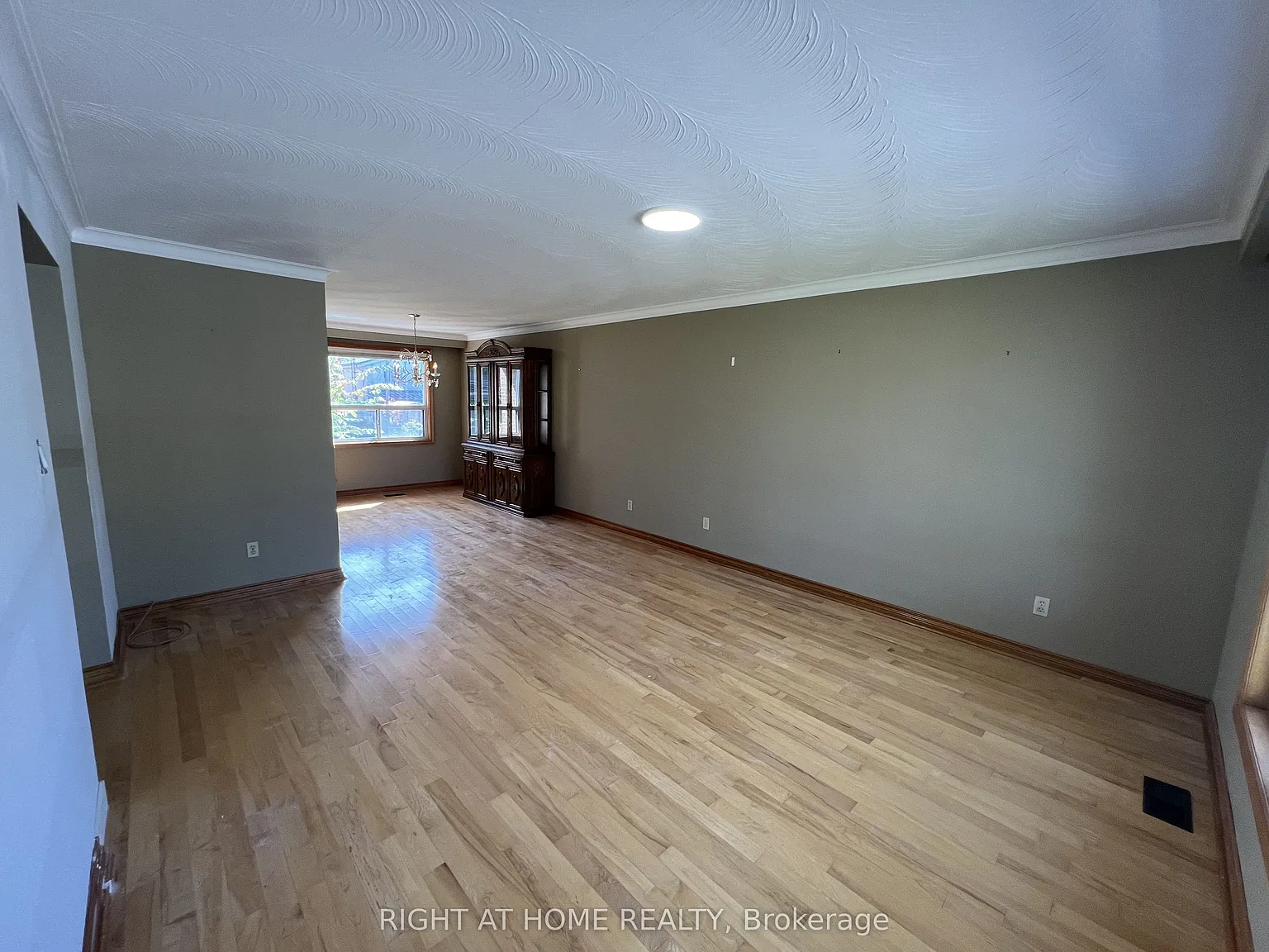 3 bed, $3,250 — Photo 4