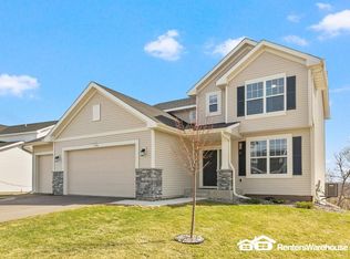 1536 Edgebrook Ln, Carver, MN 55315