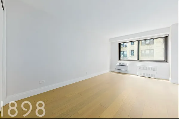 Rented by A&E Real Estate Management | media 9