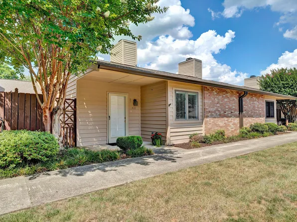 411 Windward Dr SW #411, Roanoke, VA 24014