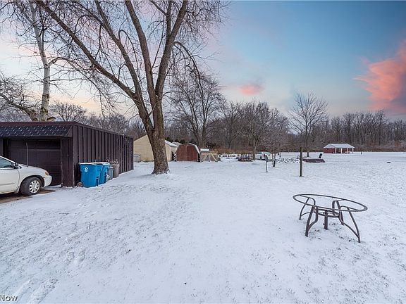 5th image of 907 Root Rd