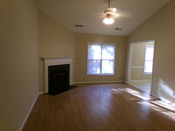 3rd image of 3512 Chelsea Village Ln