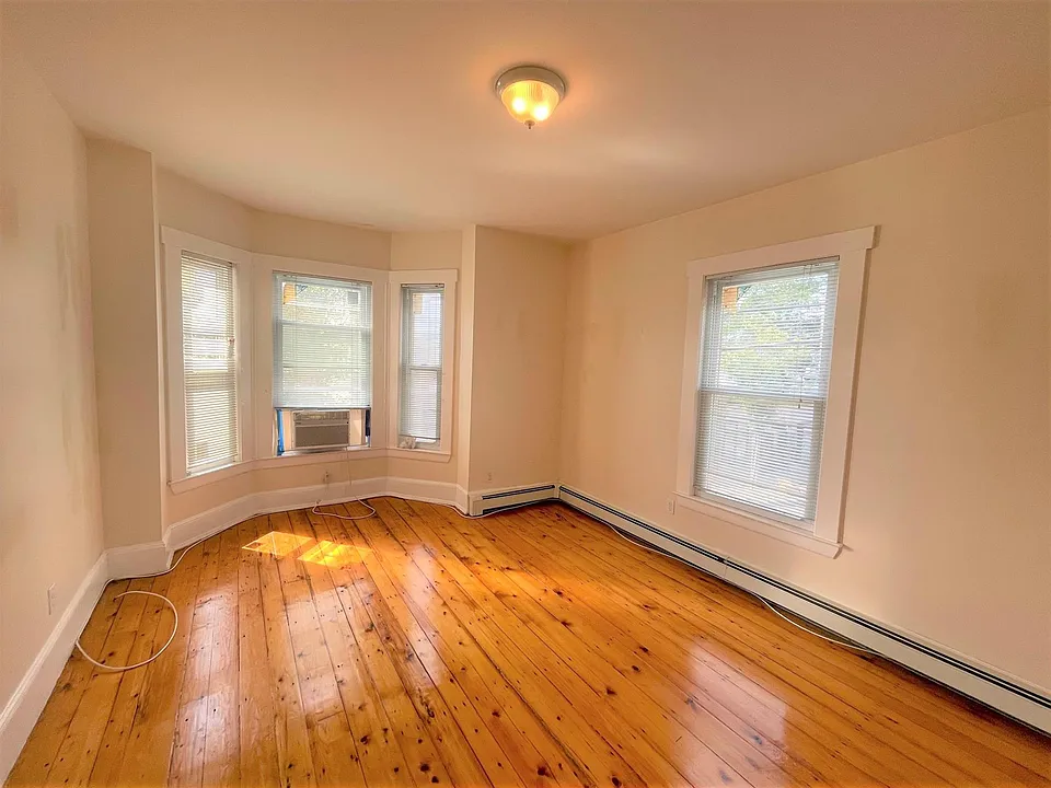 61 Summer St #2